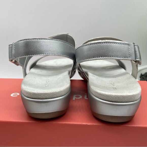 EASY SPIRIT Women's Hazel Open Toe Slingback Casual Sandals in silver size 10N - Picture 4 of 7